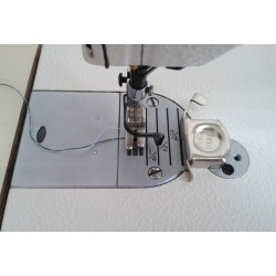 Magnetic seam guide for...